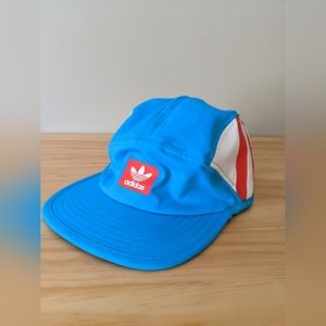 Adidas originals camper hat